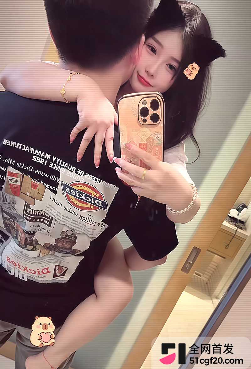 山东大学巨乳学妹宋软软情侣私拍合集3拷贝