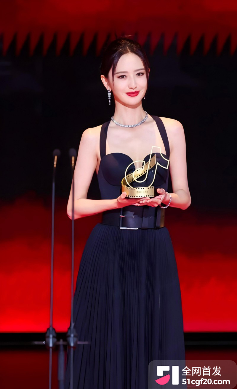 国民级女星 佟丽娅 突变敏感词全网封禁3