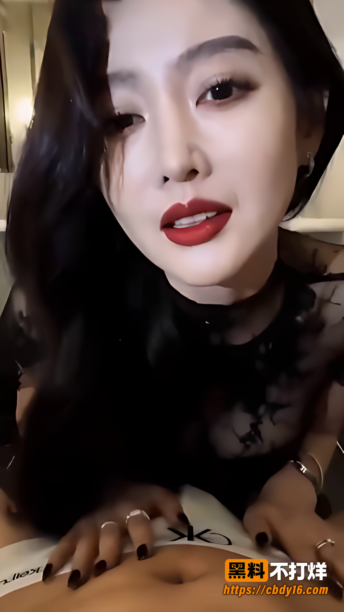 AI换脸明星女神身穿白衬衫黑丝9