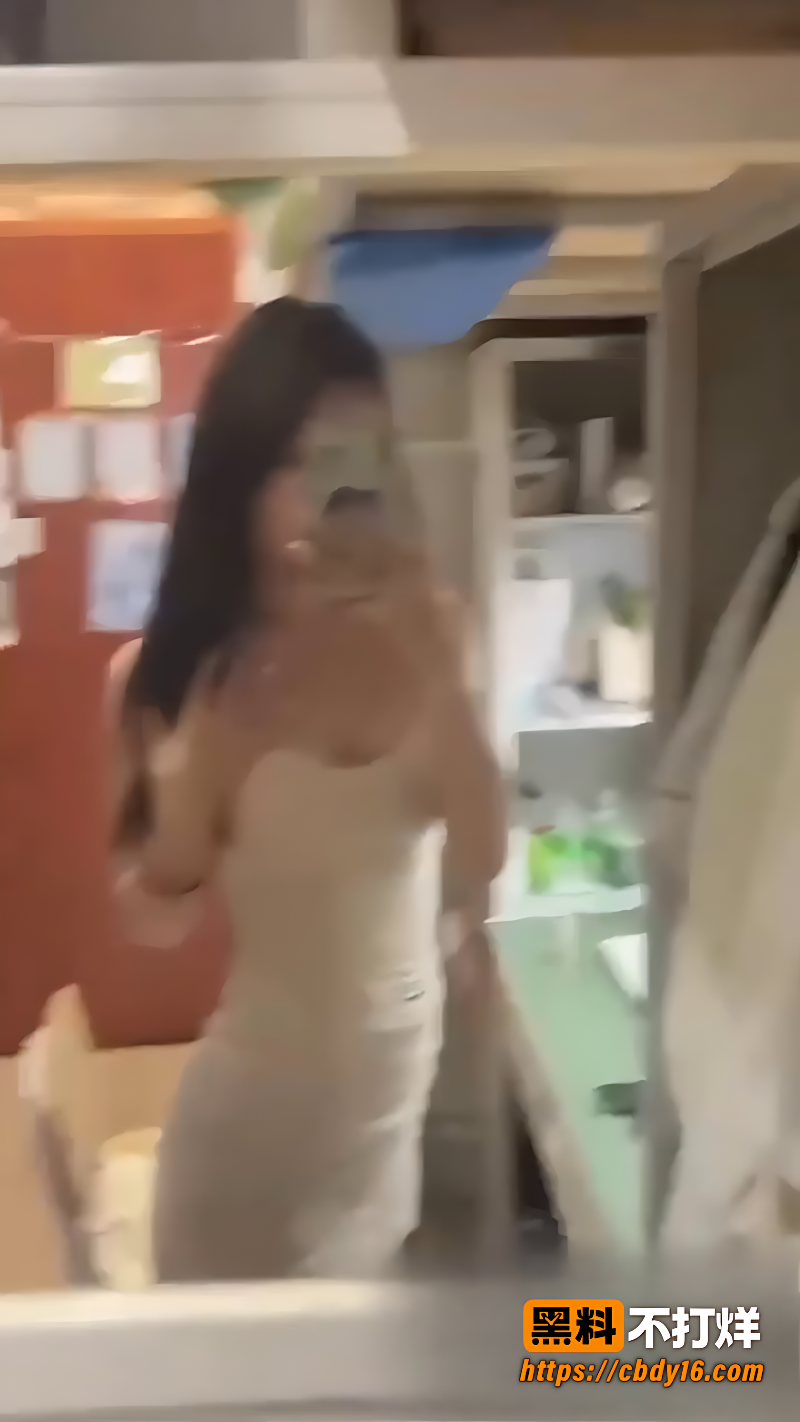 河北传媒学院吴家怡私拍9
