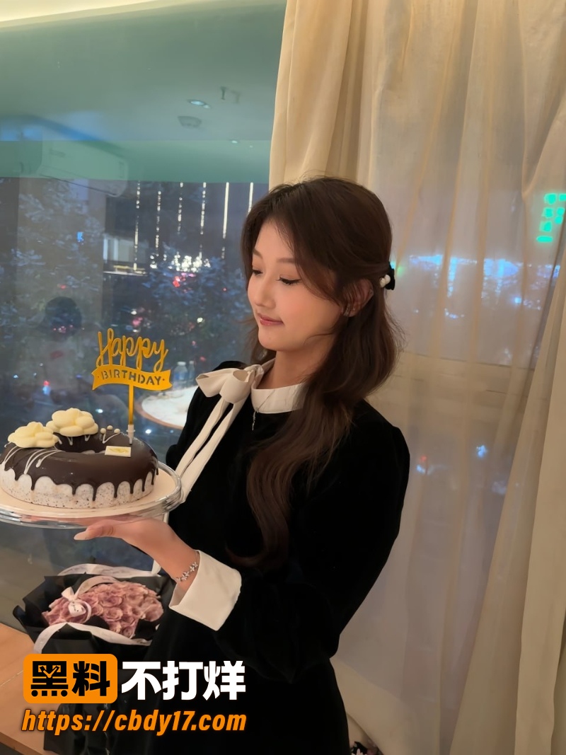 清纯女大 2