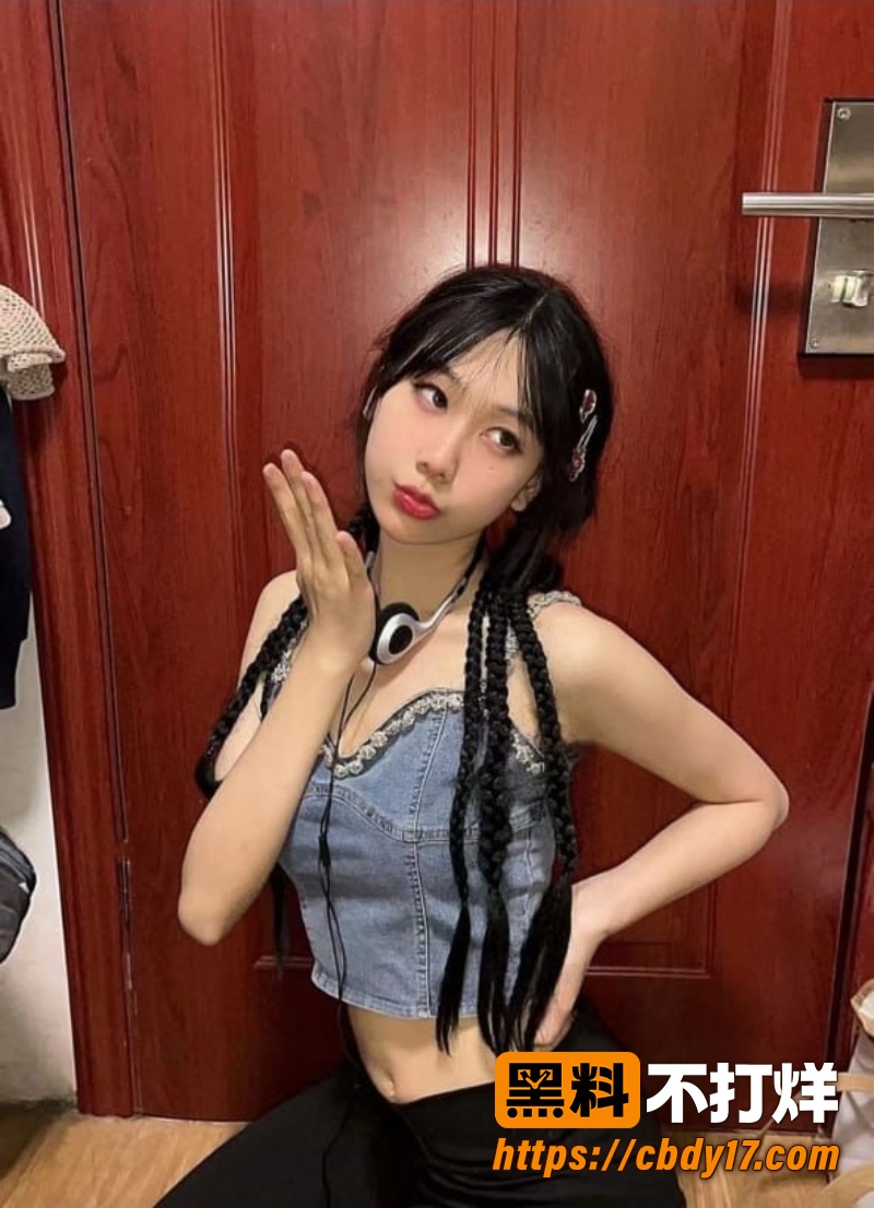 女大学生 8