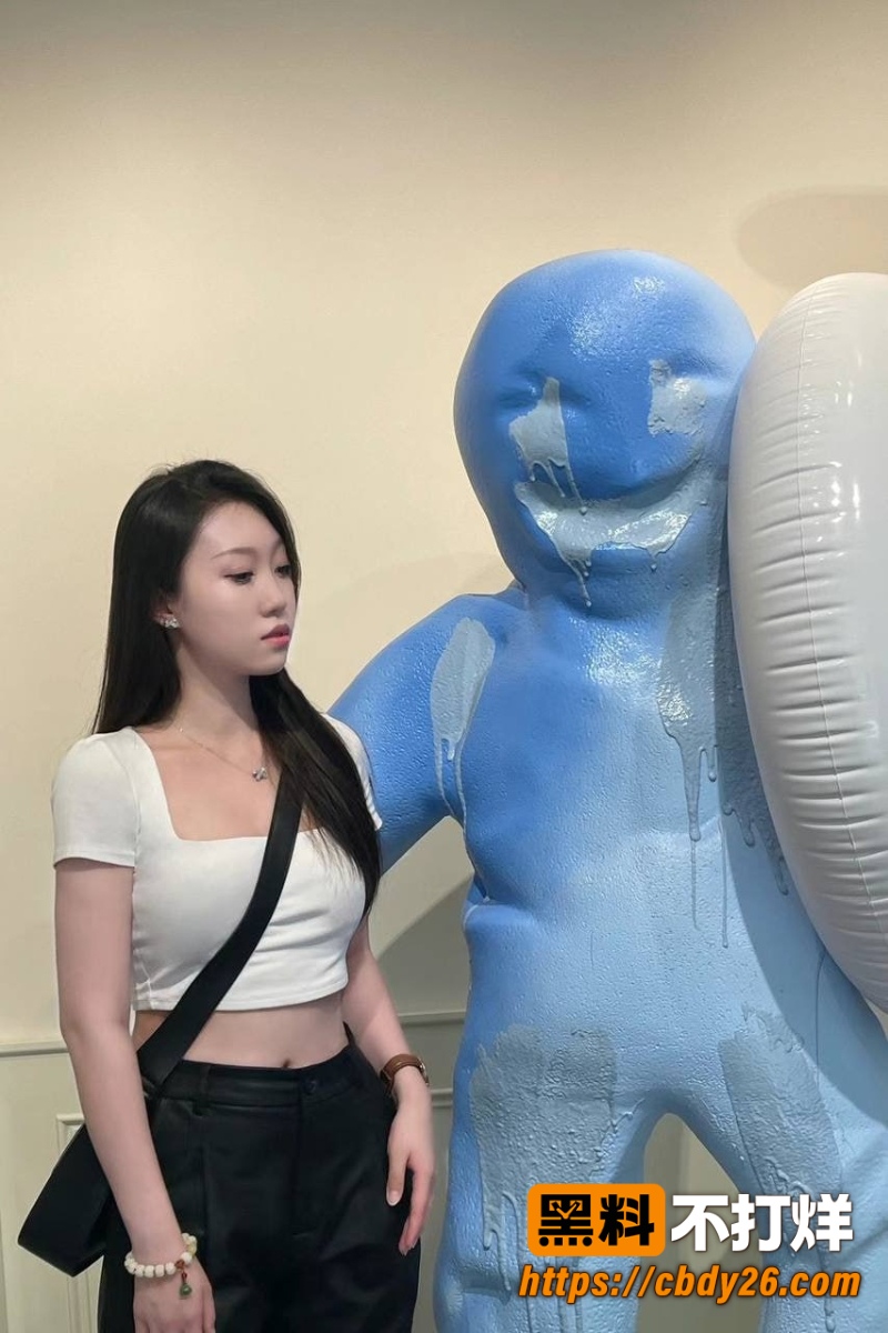 经典白嫩气质女大8