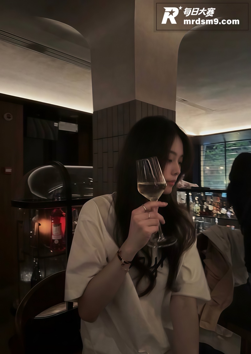 推特约炮大神 酒店约相关图片7