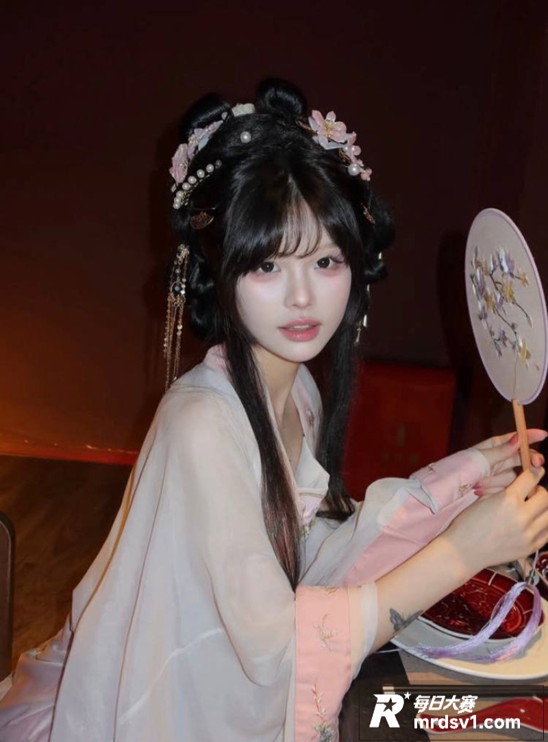 推特约炮大神 酒店约相关图片7