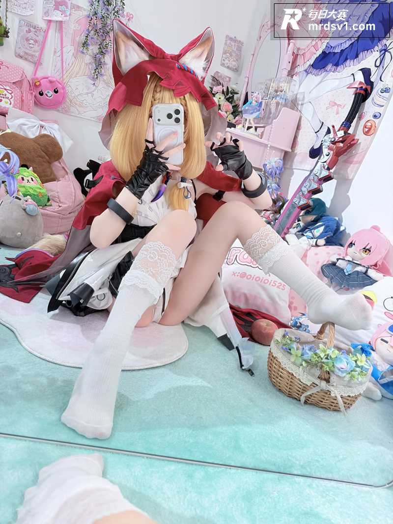 推特高颜值萝莉 染三相关图片6