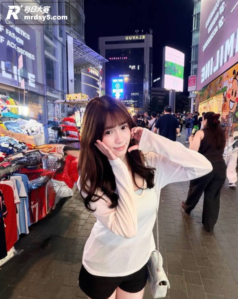 台北极品高颜值博主 相关图片3
