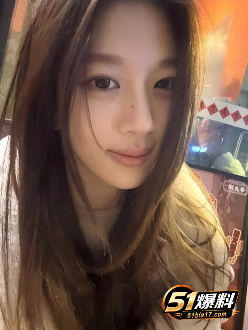 杭州大学反差学姐 刘思怡 约炮视频泄密 对镜后入美乳颤动 暴力打桩失声惨叫