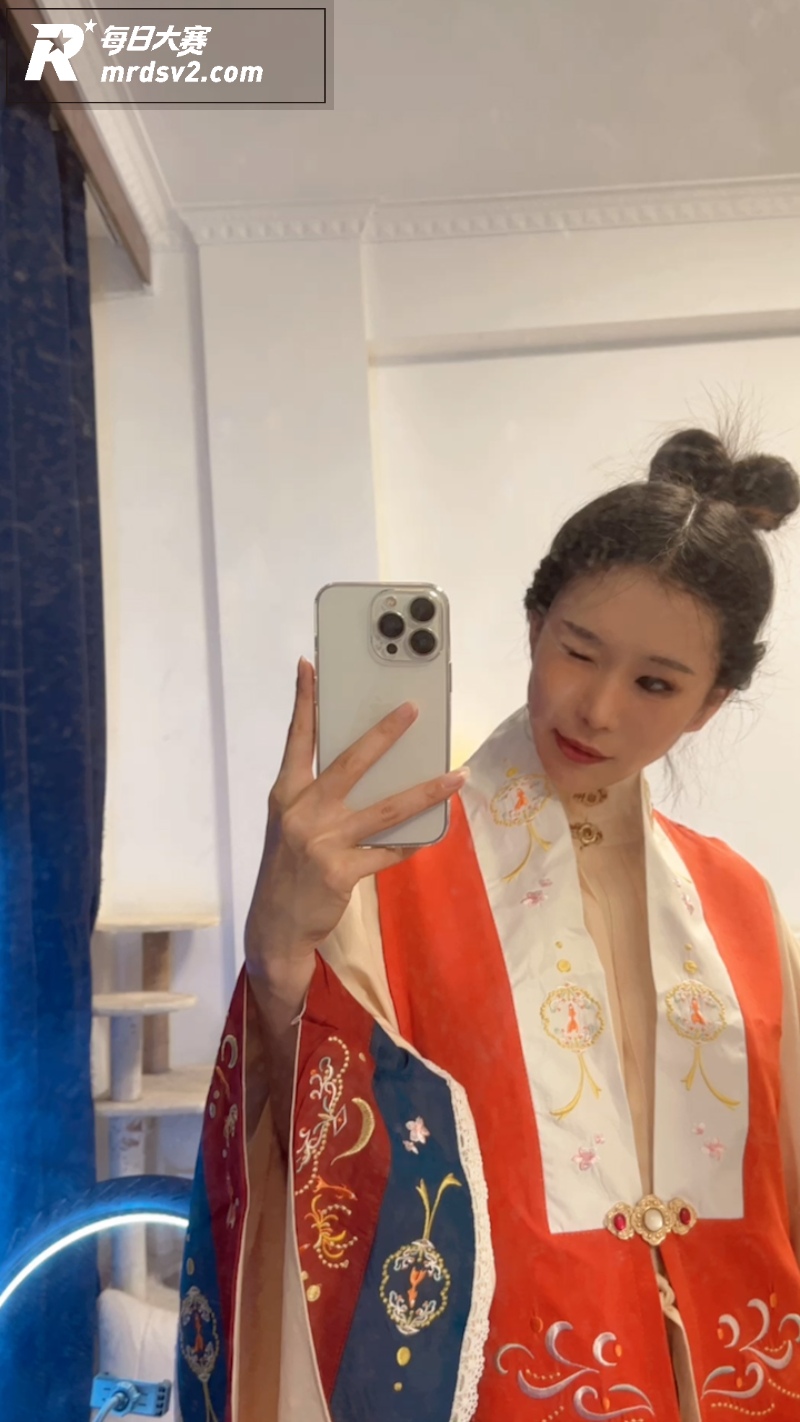 抖音高颜值网红 宵夜相关图片1