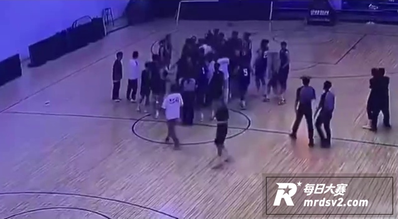 华科女篮与武汉盛帆女相关图片11