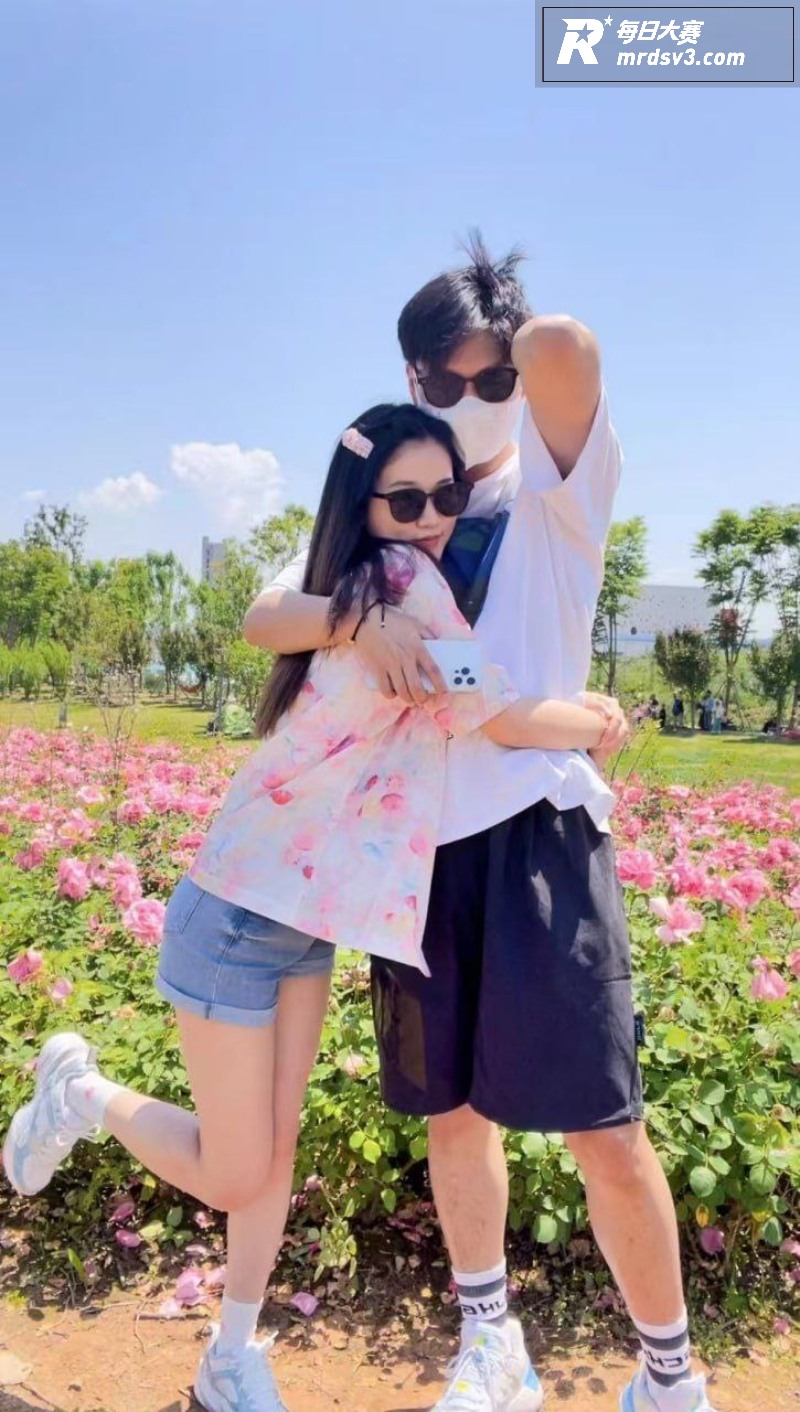 山西太原高颜值小夫妻相关图片1