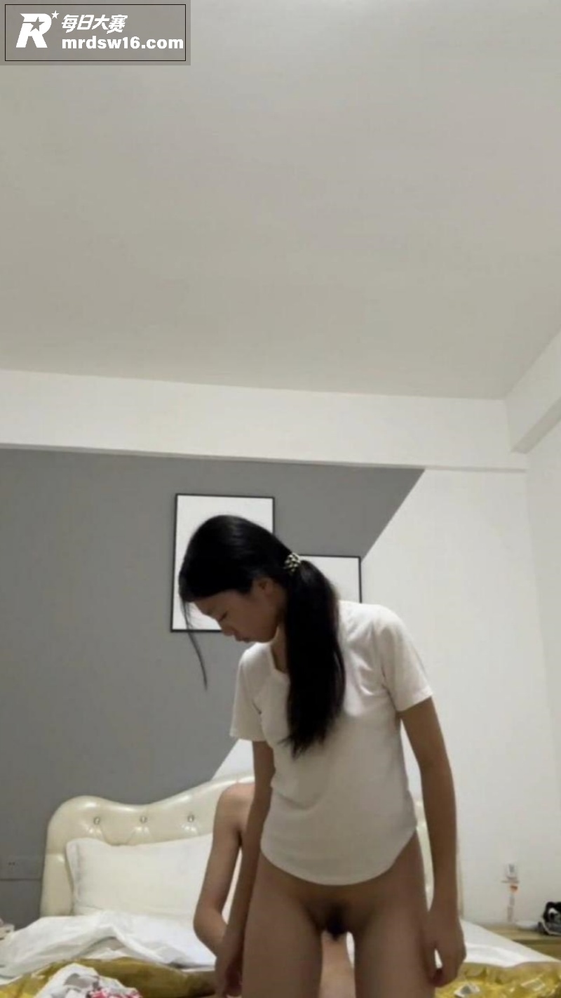 校园极品清纯小嫩妹 相关图片3