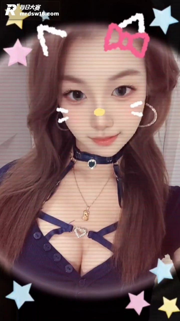 成都高颜值清纯女大 相关图片1