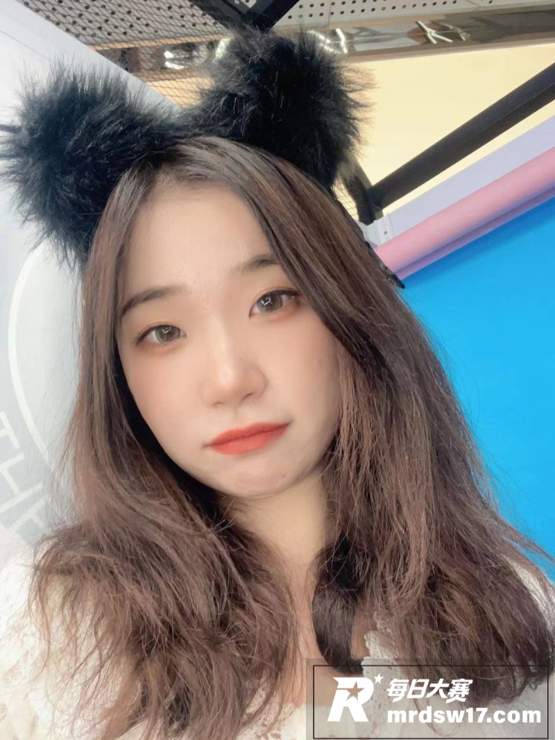 广东艺术学院高颜值女相关图片3