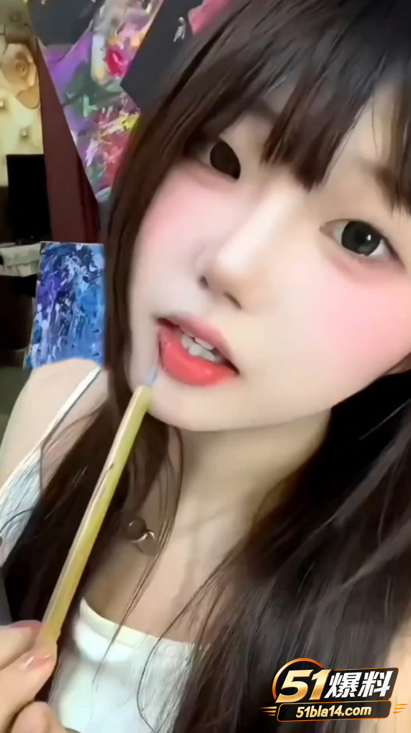 今天依旧为大家带来一期 抖音网红剧情向寸止挑战 跟随画室女神的要求与指令 你射了吗