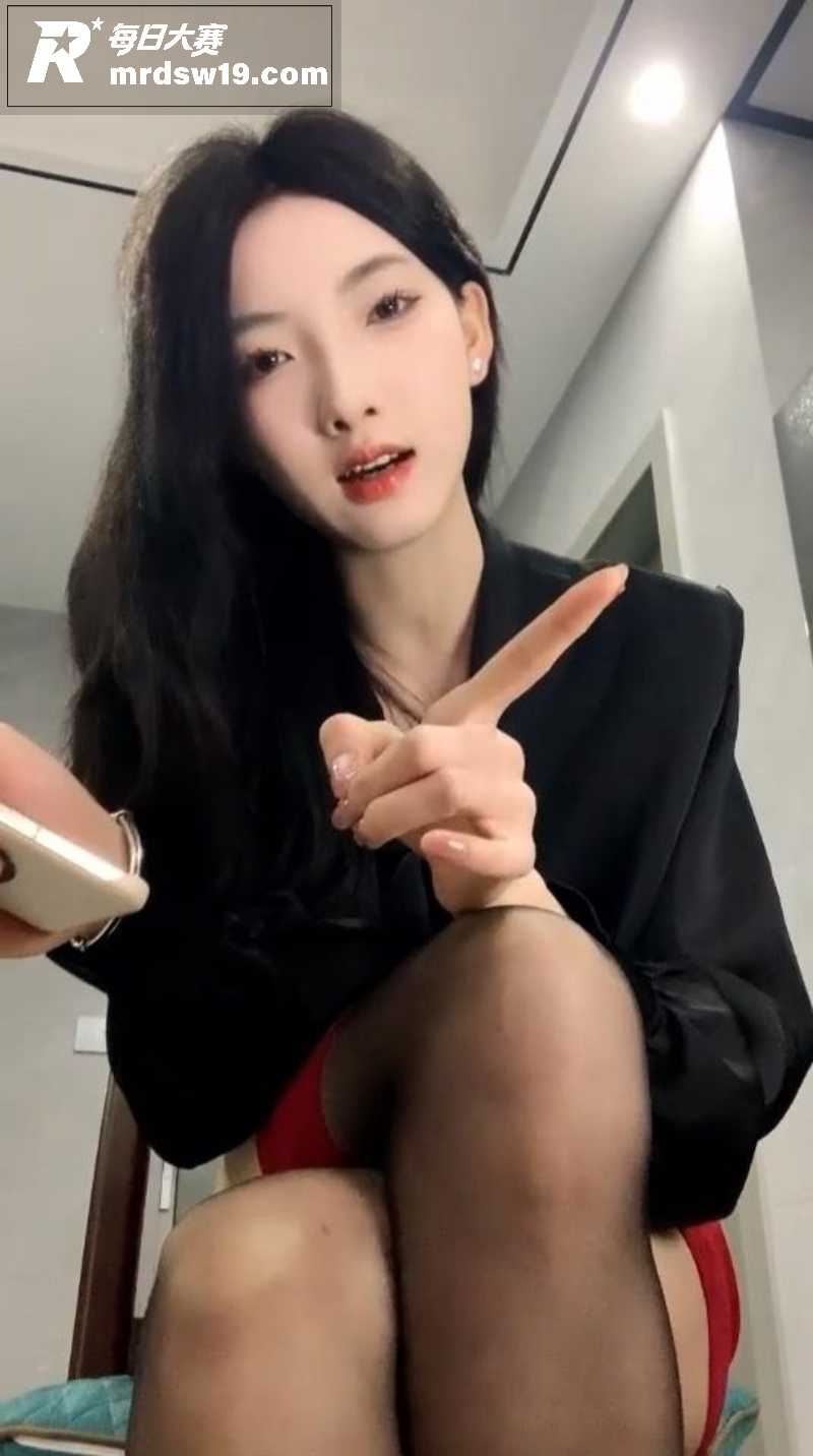 玩物直播高颜值御姐 相关图片1