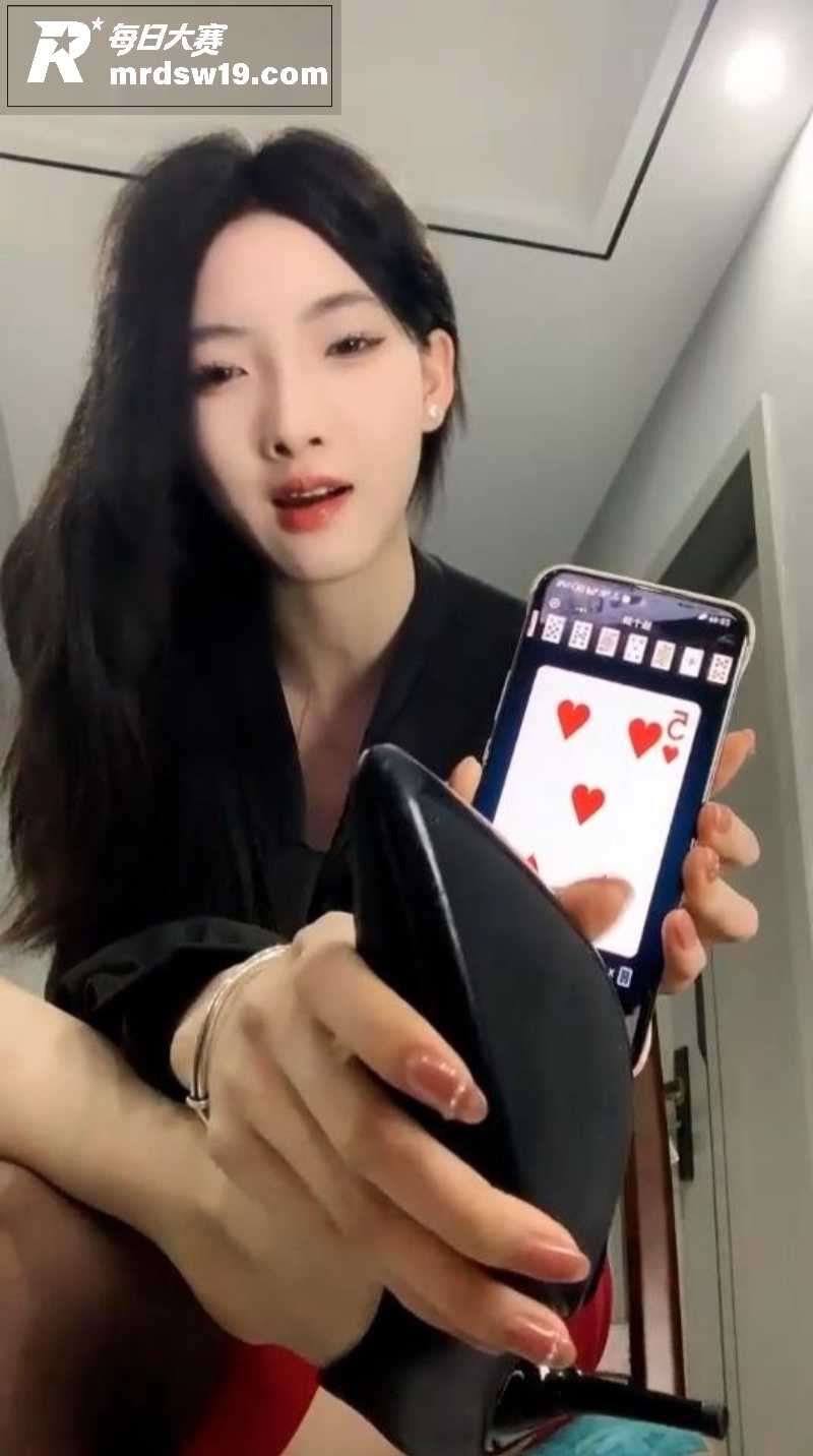 玩物直播高颜值御姐 相关图片6