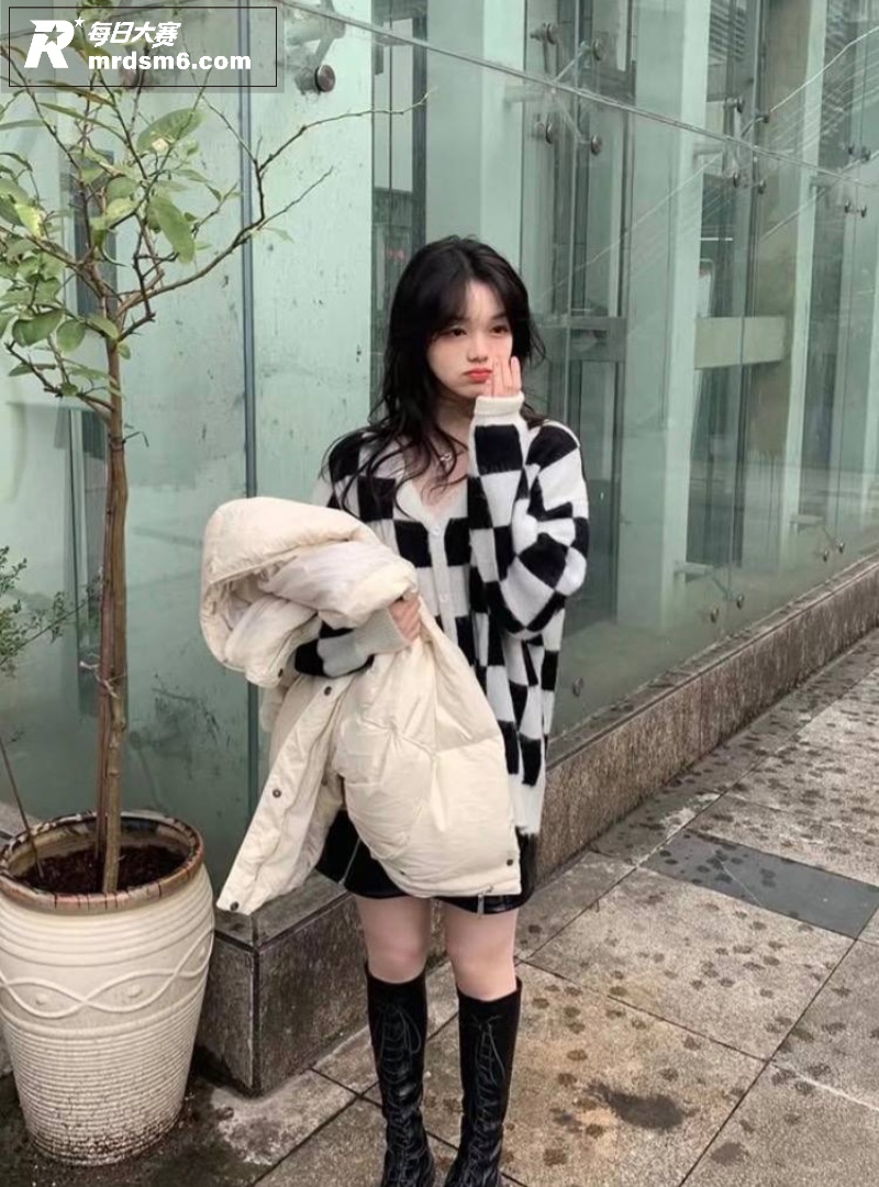 极品高颜值白幼瘦美女相关图片4