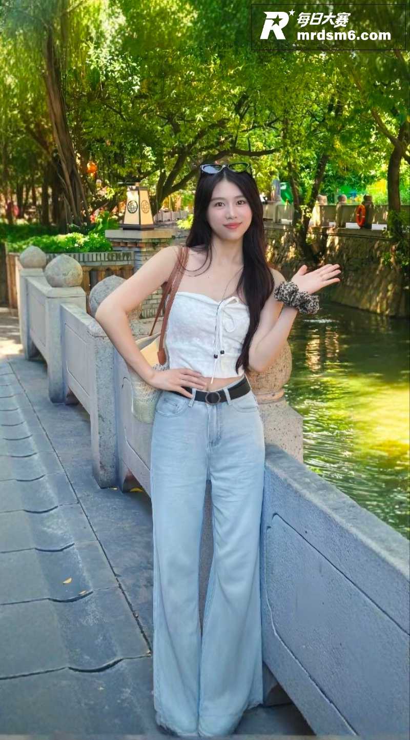 抖音极品反差网红 张相关图片2