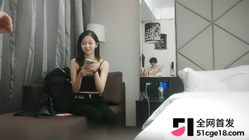 利哥探花酒店约炮清纯辣妹  1