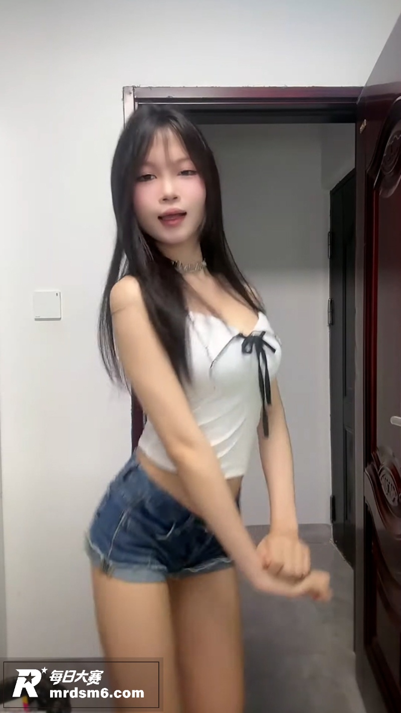 抖音女大学生网红 莓相关图片6