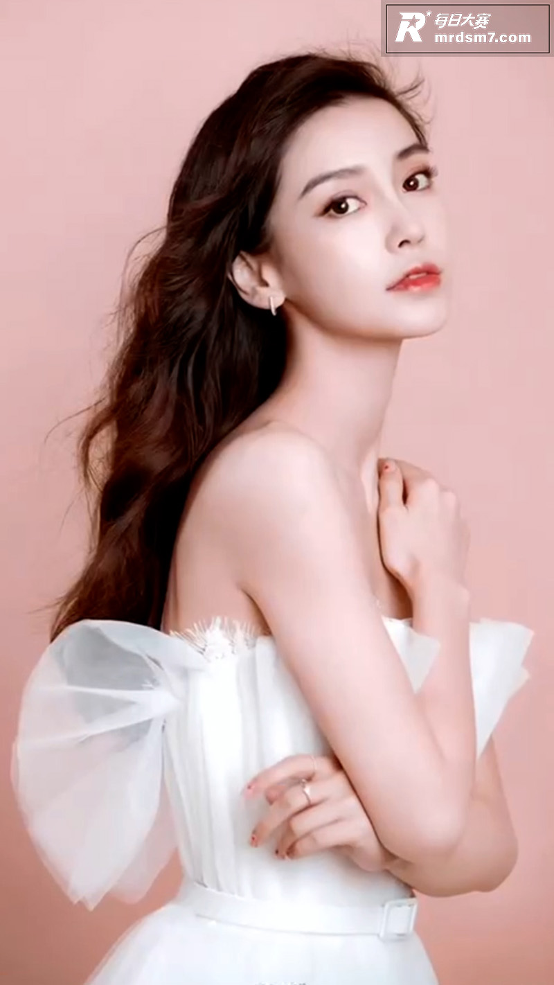 AI魔改极品女星 杨相关图片1