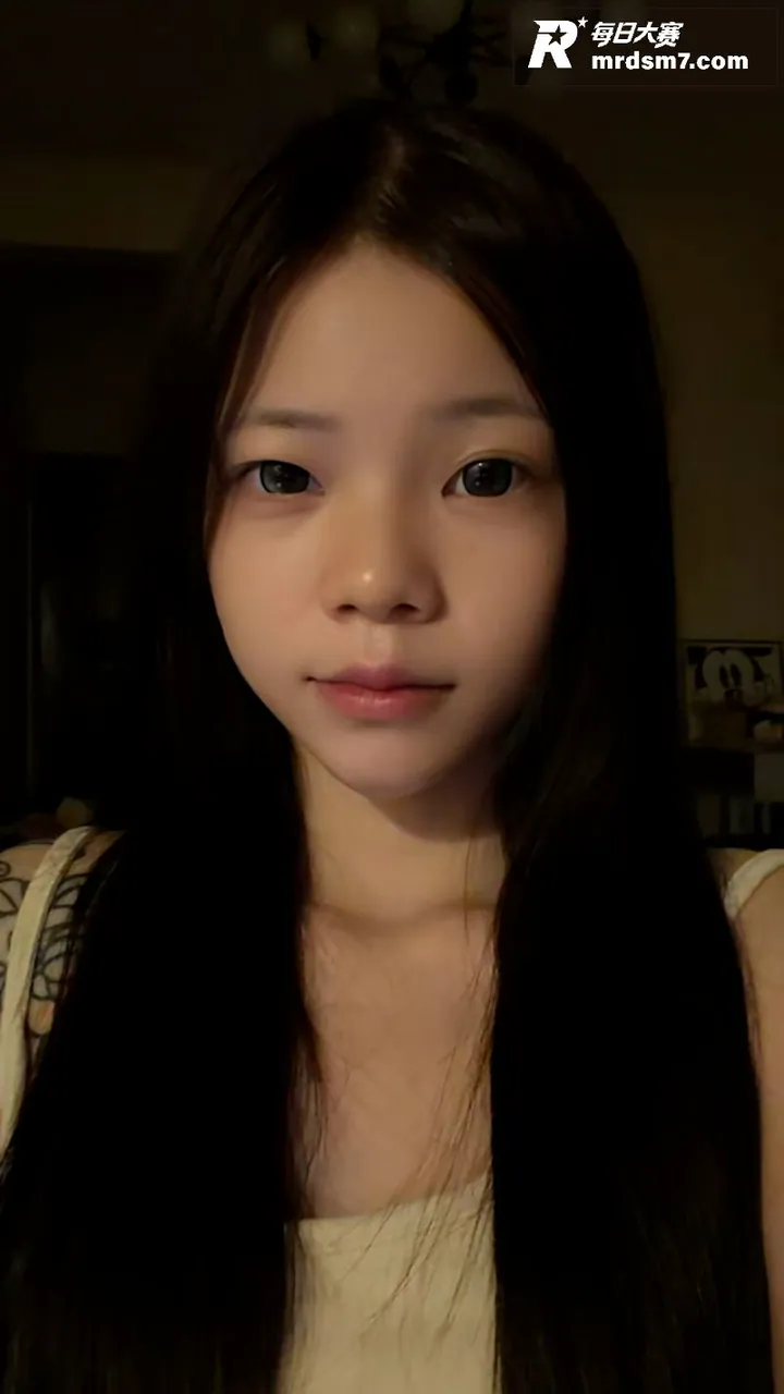 抖音精神小妹 李知恩相关图片8