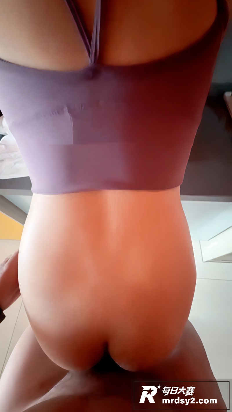 海角社区 新婚骚弟媳相关图片5