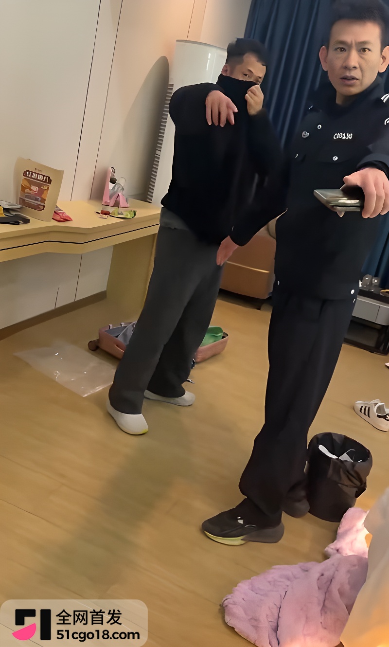 广东英语教师舒丹慧偷情视频 6