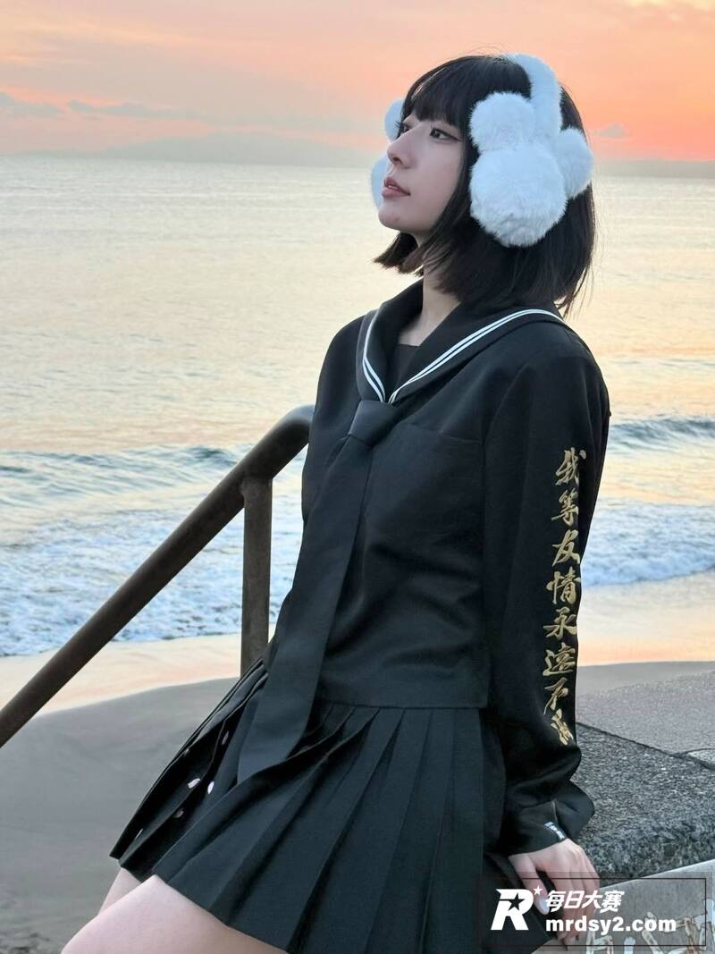 高颜值齐刘海小网美 相关图片8