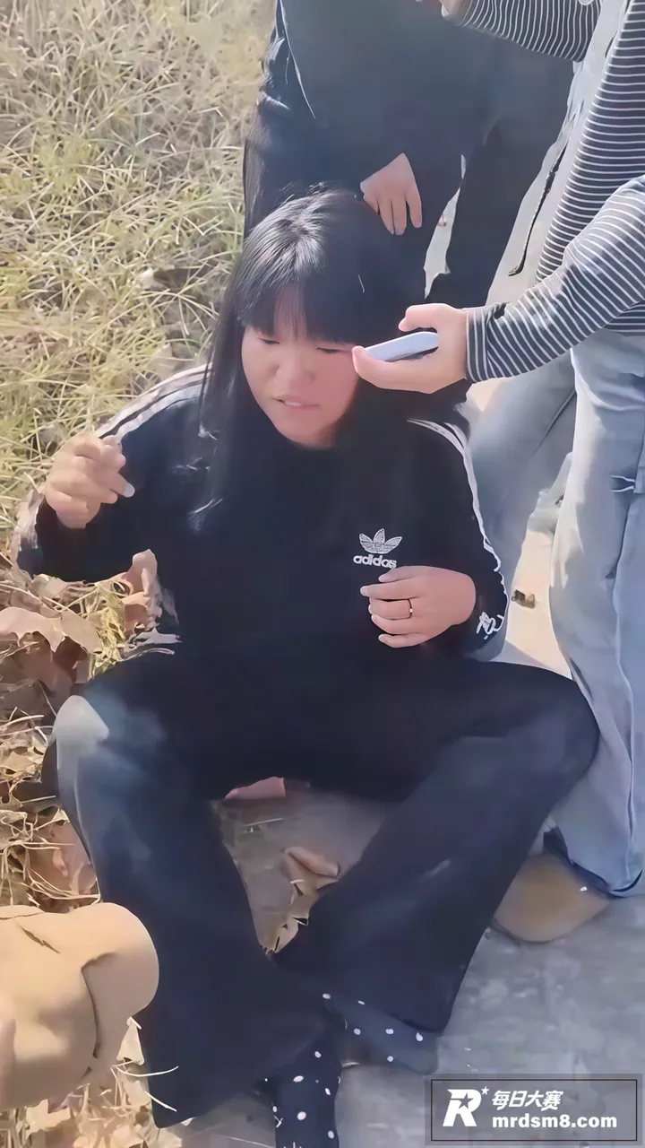 河南校园霸凌！少女被相关图片3